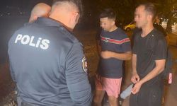 Balık tutmak için çıktıkları kayalıkta mahsur kaldılar