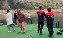 Baraj gölünde kaybolan İrlandalı turist aranıyor