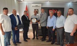 Didim’de esnaflara plaketleri verildi… O isim yılın ahisi seçildi