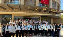 Başkan Topaloğlu Kazakistanlı öğretmenlerle bir araya geldi