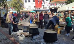 Binlerce kişi dumanı üstünde tarhana çorbasında buluştu