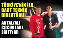 Türkiye’nin ilk dart teknik direktörü Antalyalı çocukları eğitiyor
