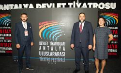 Devlet Tiyatroları, sahnenin büyüsünü Antalya Turizm Fuarı'na