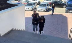 19 yaşındaki kadın, doğurduğu bebeği terasa attı