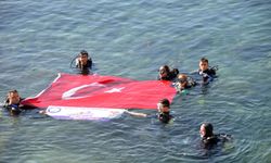 Antalya Emniyet Müdürlüğü, üniversitelilerle su altı dalışında buluştu