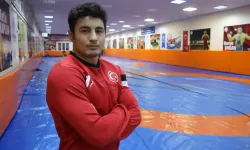 U23 Dünya Güreş Şampiyonası’nda Muhammed Halit Ozmuş finale adını yazdırdı