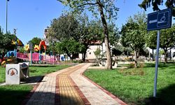 Muratpaşa’nın parkları yenileniyor