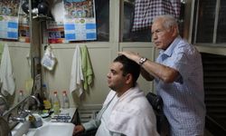 Tek koltuklu dükkanda yarım asırlık zanaat