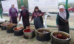 Yörük köyünde imece usulü yöresel yemeklerle gastronomi şenliği