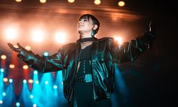 Antalyalılar Merve Özbey ile eğlendi