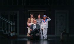 Aşk-ı Memnu operası yeni sezonun ilk tutkusunu sahneye taşıyor