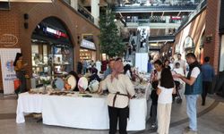 Kursiyerler el emeği ürünlerini öğretmenler için sergiledi