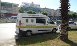 Antalya parkında dehşet! Yoldan geçen adam bıçaklandı