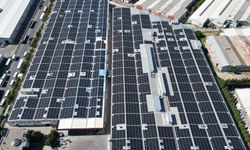 Bir fabrikanın çatısı daha GES'lendi