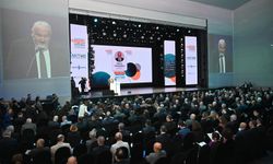 Bakan Ersoy’dan turizmcilere uyarı