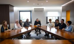 LGS ve YKS’de başarı elde eden öğrencilerden Başkan Vekili Çiçek’e ziyaret