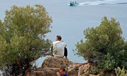 Biri ölümün ucunda, diğerleri manzara keyfinde