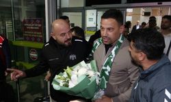 Konyaspor'un yeni teknik direktörü Çağdaş Atan Konya'ya geldi