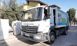 Denizli’de çöp kamyonları çiçek koktu