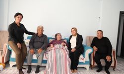 Emine Yıldırım'dan hastalara moral ziyareti