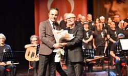 Kepez Belediyesi, Atatürk’ü sevdiği şarkılarla yad etti