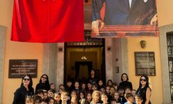 Konyaaltı Belediyesi’nin minikleri Atatürk’ün evini ziyaret etti
