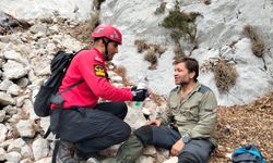 Likya Yolu'nda mahsur kaldı, 3 saatlik çalışmayla kurtarıldı