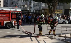 Mersin Büyükşehir Belediyesi binasında yangın tatbikatı gerçekleştirildi