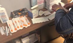 Alanya'da merdiven altı sağlık merkezi mühürlendi