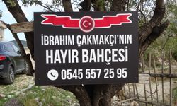 Yetiştirdiği meyve ve sebzeleri ücretsiz ikram ediyor