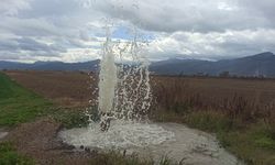 Konya'da şok eden olay... Yıllardır kapalı kuyudan su fışkırıyor