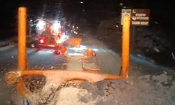 Antalya kar yağışına teslim oldu... Kar kalınlığı 10 santimetreye ulaştı