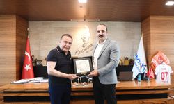 Antalya’da Böcek ile Kotan mesajlaştı