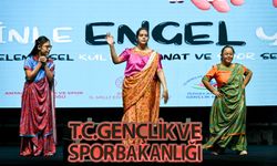 Antalya'da engeller sevgiyle aşılıyor