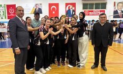 Antalya’da okul müdürü hayalini kuramayacağı bir şey yaşadı