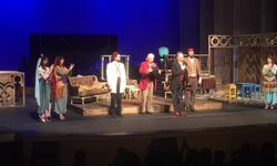 Aydın Karacasu'da öğrenciler tiyatroyla buluştu