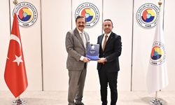 Başkan Güngör, Başkan Hisarcıklıoğlu'na dosya sundu