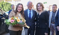 Antalya’da Noel Baba Festivali kapılarını açtı! Başkan Vekili Büşra Özdemir Noel Baba Festivali’ne katıldı