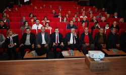 Dr. Naim Babüroğlu Kemer’de Atatürk ve Cumhuriyet’i anlattı