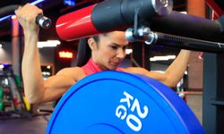 Feryal öğretmenin eğitimden dünya sahnesine