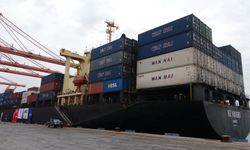 İyilik gemisi Mersin’den Sudan’a uğurlandı: 10 bin çadır yola çıktı