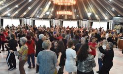 Kepez’den Tazelenme Üniversitesi öğrencilerine kadınlar matinesi