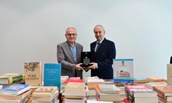 Antalya Kütüphanesi’ne büyük bağış