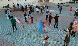 Antalya’da uçurtma tasarlayıp uçurdular