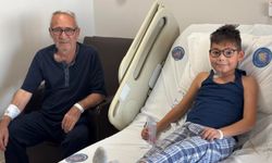 11 yaşındaki Bekir dedesinin böbreğiyle hayata tutundu