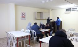 Antalya’da soğuk havada kimsesizlere sıcak yuva