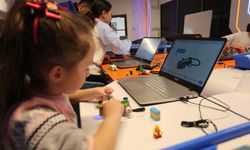 Antalya’da çocuklar tatilde bilimle tanıştı