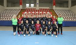 Kepez’in yıldız kızları hentbolda Türkiye şampiyonu