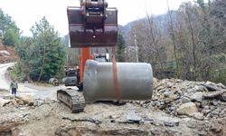 Alanya’da tıkanan menfezler Büyükşehir ekiplerince açıldı