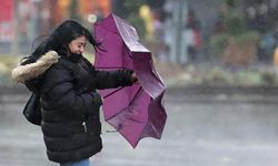 Antalya Valiliği'nden fırtına uyarısı... Batı Akdeniz'de rüzgarın hızı 75 kilometreyi bulacak!